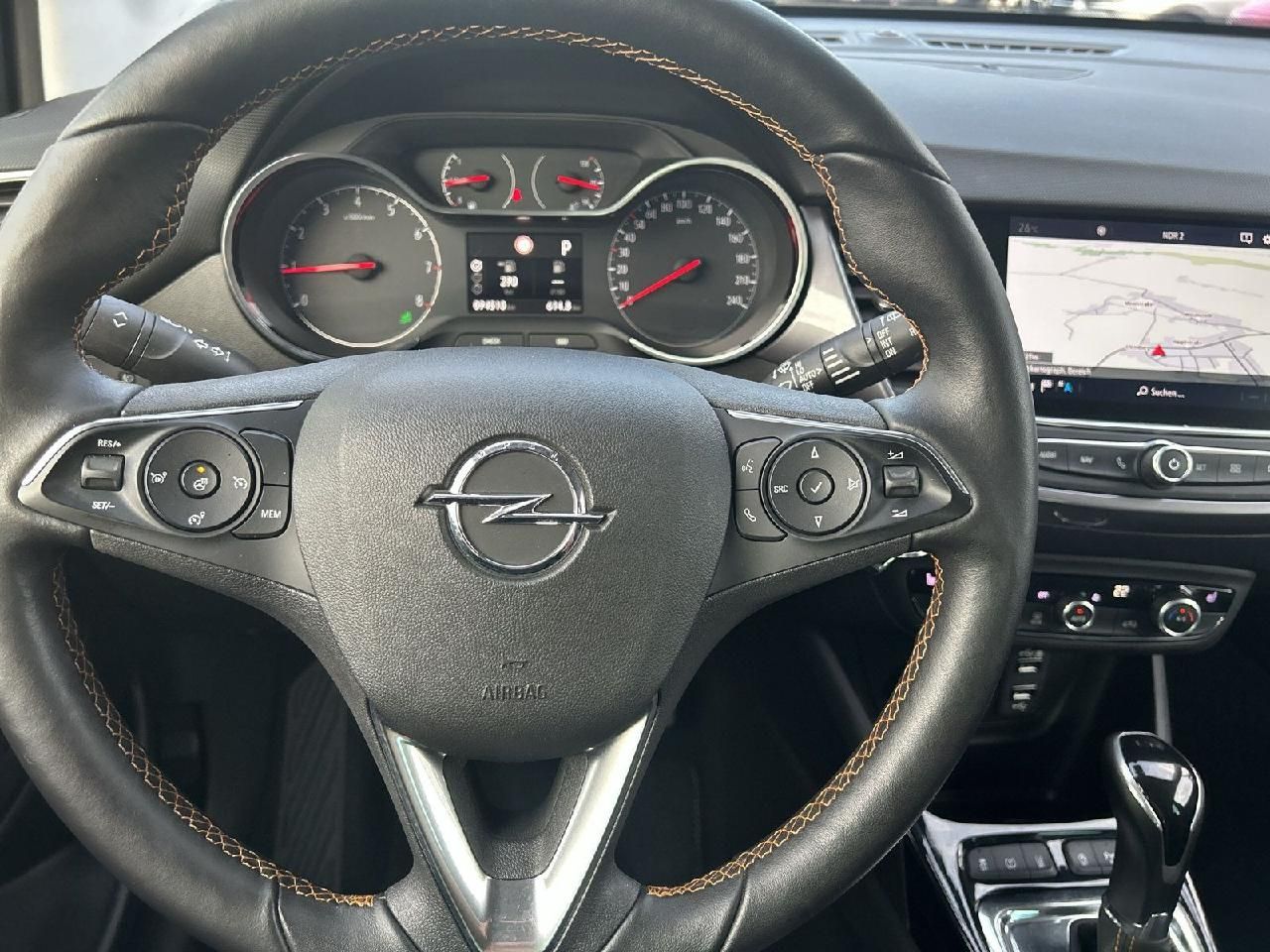 Fahrzeugabbildung Opel Crossland Innovation, Automatik,AHK