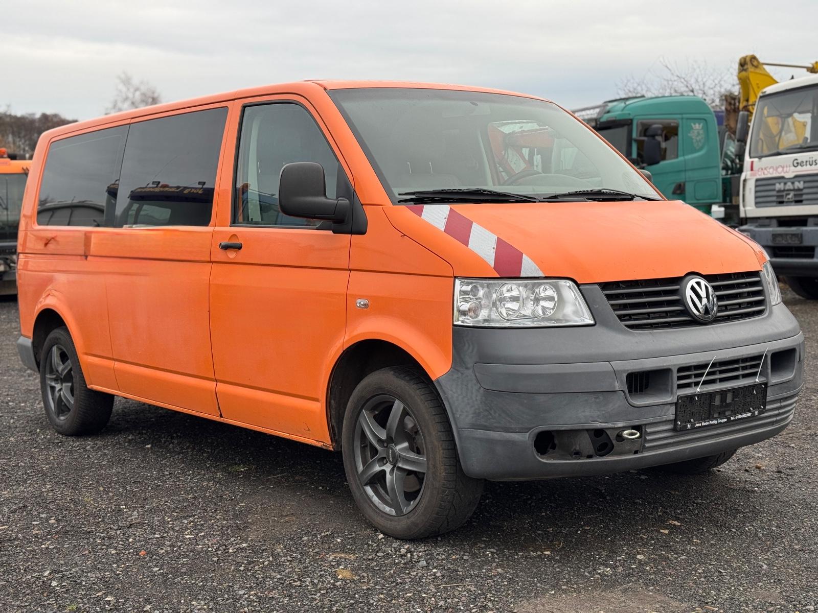 Volkswagen T5 Transporter Shuttle 2,5 TDI langerrad/TÜV