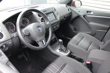 Volkswagen Tiguan - 9