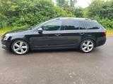 Skoda Octavia 2.0 TDI SCR Premium Edition Combi Pr... - Skoda Octavia: Premium Edition