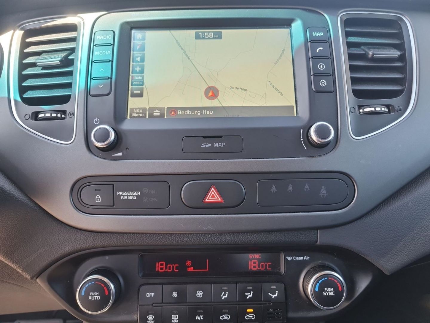 Fahrzeugabbildung Kia Carens Vision 1.7 CRDi AUTOMATIK+KAMERA+NAVI-P