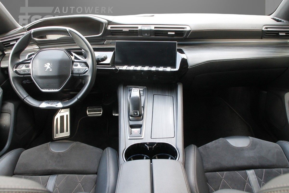 Fahrzeugabbildung Peugeot 508 Hybrid 225