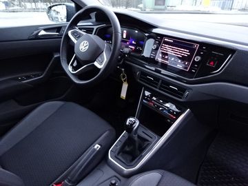 Fotografie 8 des VW Polo 1.0 TSI Life RFK*PDC*NAVI*SHZ Klima/wie neu