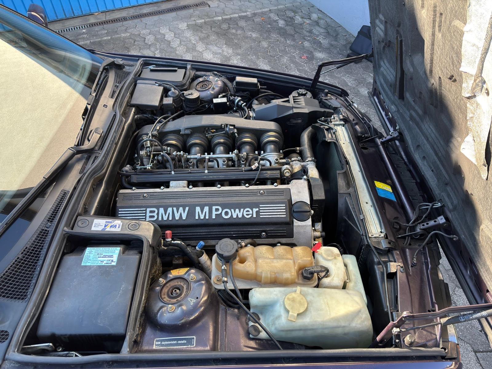 BMW M5 3.8 E34 Daytona-Violett