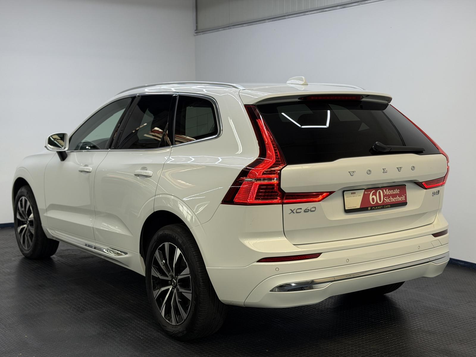 Volvo XC60 Plus Bright AWD|5J.Garantie|R*Kamera|TOP|