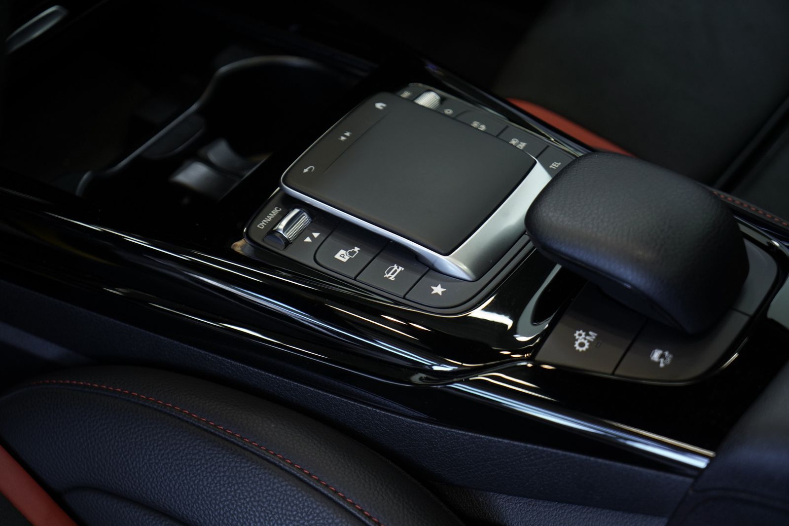 Mercedes Benz A 35 Amg Mercedes Benz A 35 Amg