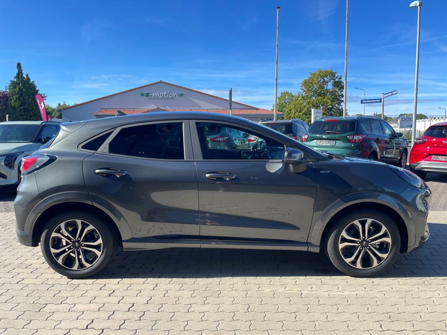 Fahrzeugabbildung Ford Puma ST-Line Mild Hybrid LED Navi Tempomat DAB