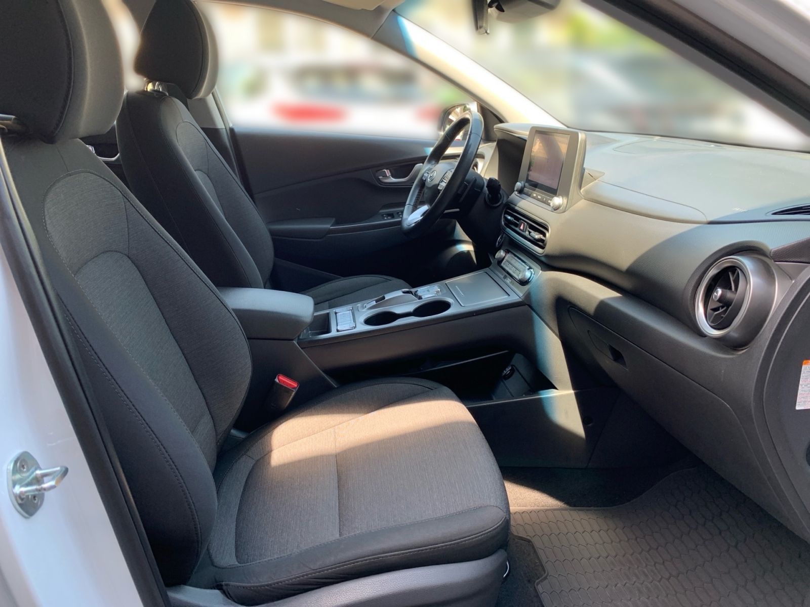 Fahrzeugabbildung Hyundai KONA Select Elektro 11 kW OBC Sitzheizung