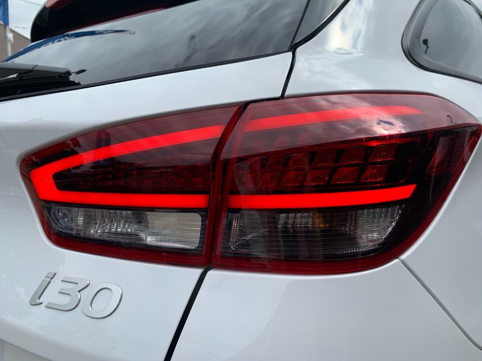 Fahrzeugabbildung Hyundai i30 1.5 T-GDI N Line Kombi Pano Allwetter