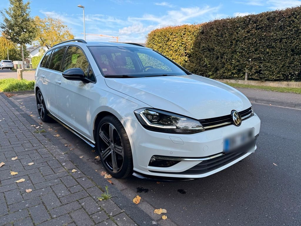 Image of Volkswagen Golf