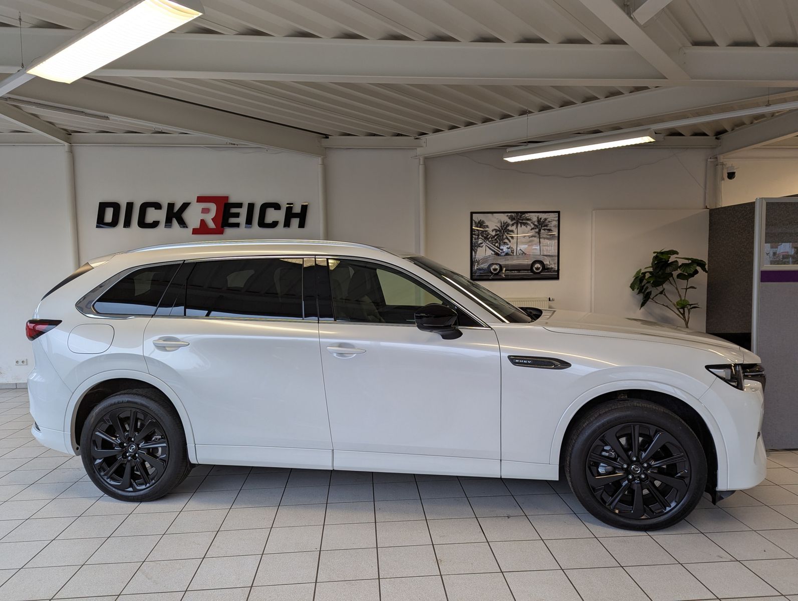 MAZDA CX-80 2.5 SKYACTIV PHEV 327 HOMURA+ 7-Sitze Pano - Image 8