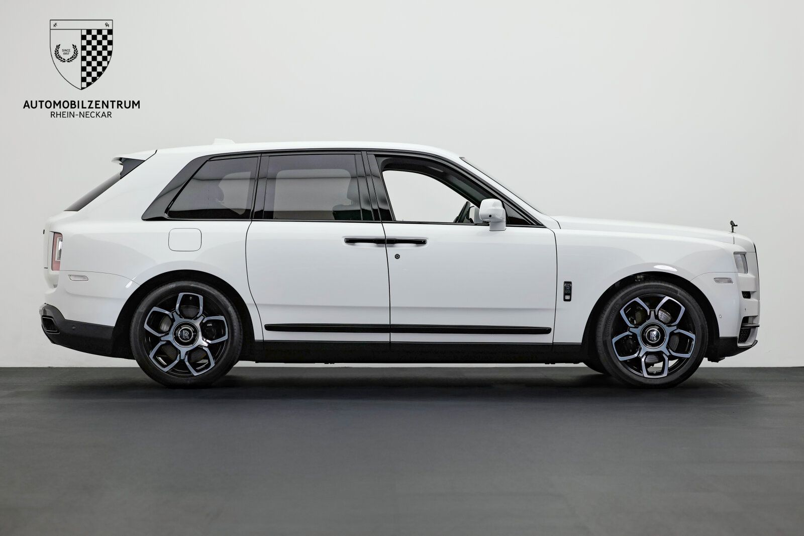 Rolls-Royce Cullinan - Bild 10