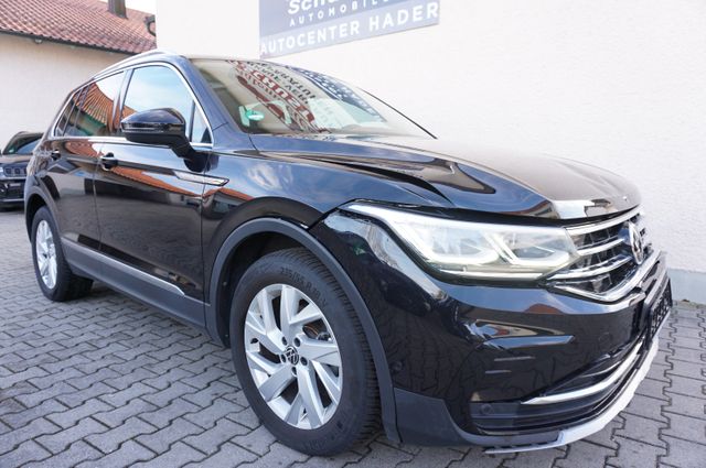 Volkswagen Tiguan 2.0 TDI DSG Elegance IQ-Light/NAVI/PANOD