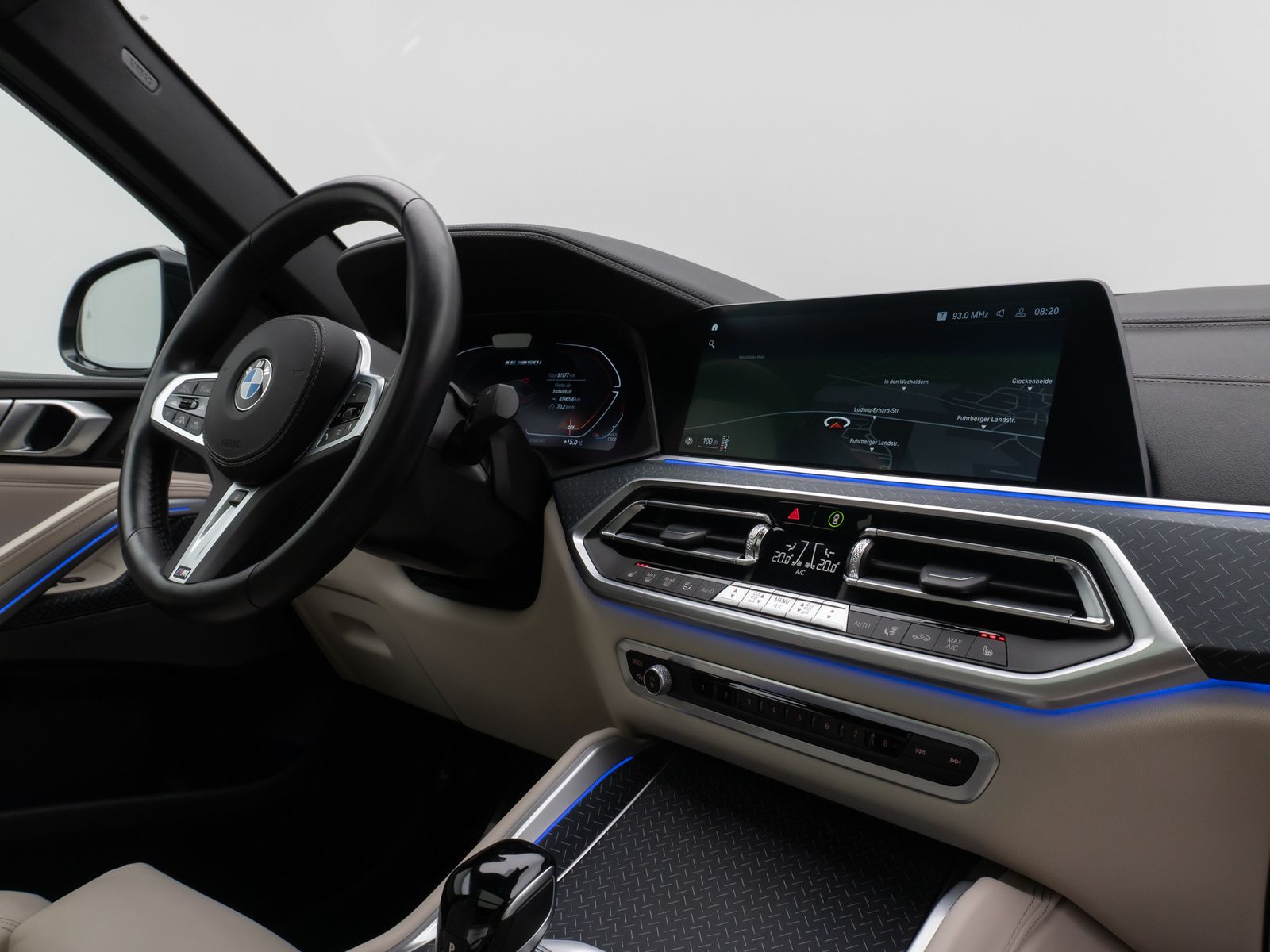 Fahrzeugabbildung BMW X6 M50i Individual Panorama HUD DAB H/K 22Zoll