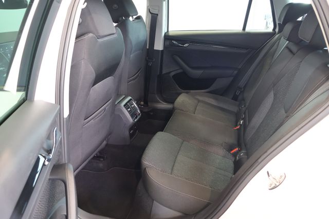 Skoda Octavia 2.0 TDI Clever AID+KAM+LED+KEY+CARPLAY