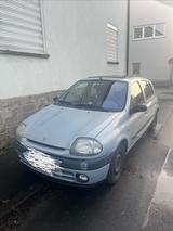Renault Clio - gebrauchte Renault Clio aus dem Jahr 1998