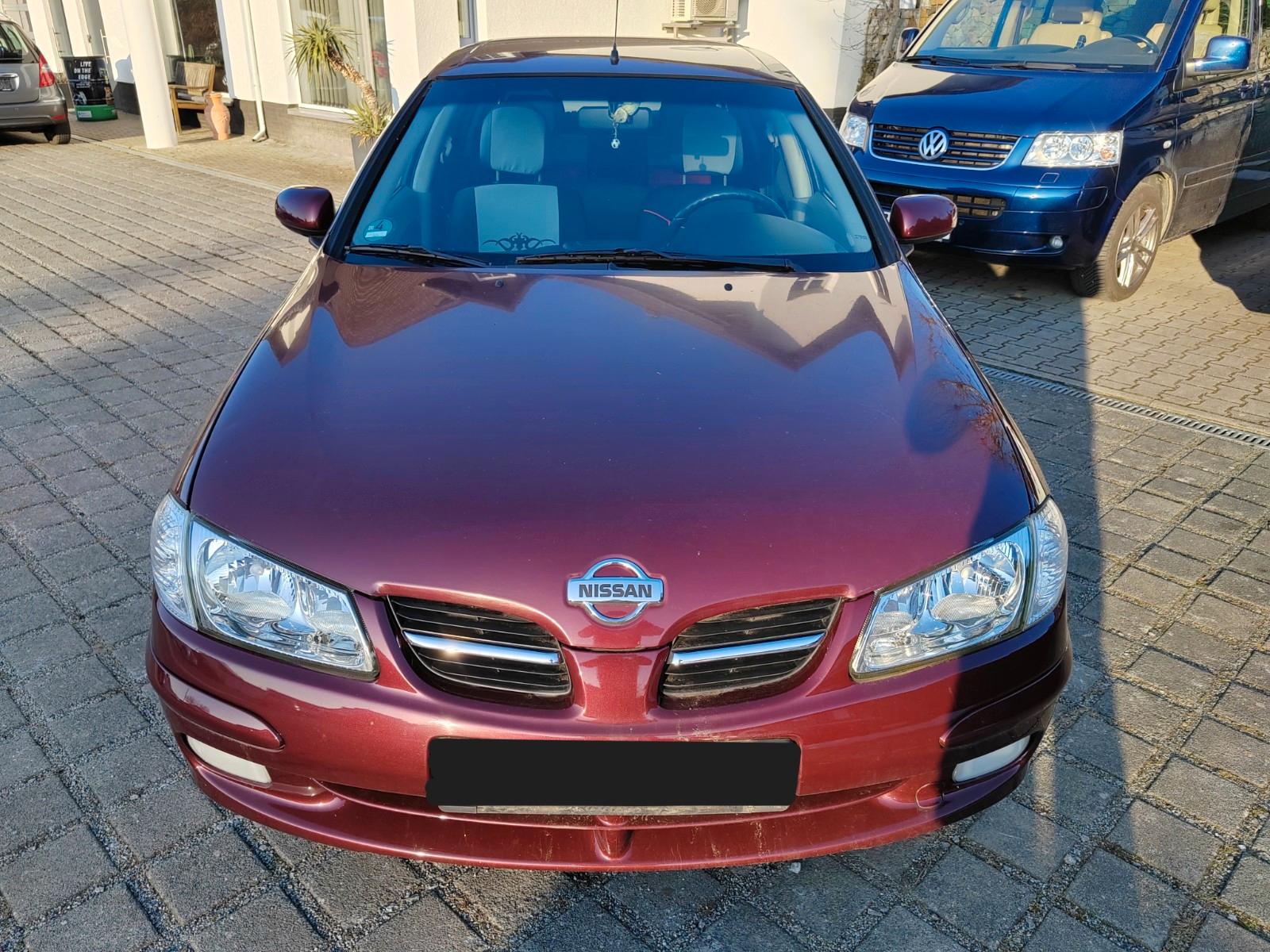 Nissan Almera Visia