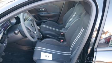 Bild 8 Opel CORSA 1.2 GS