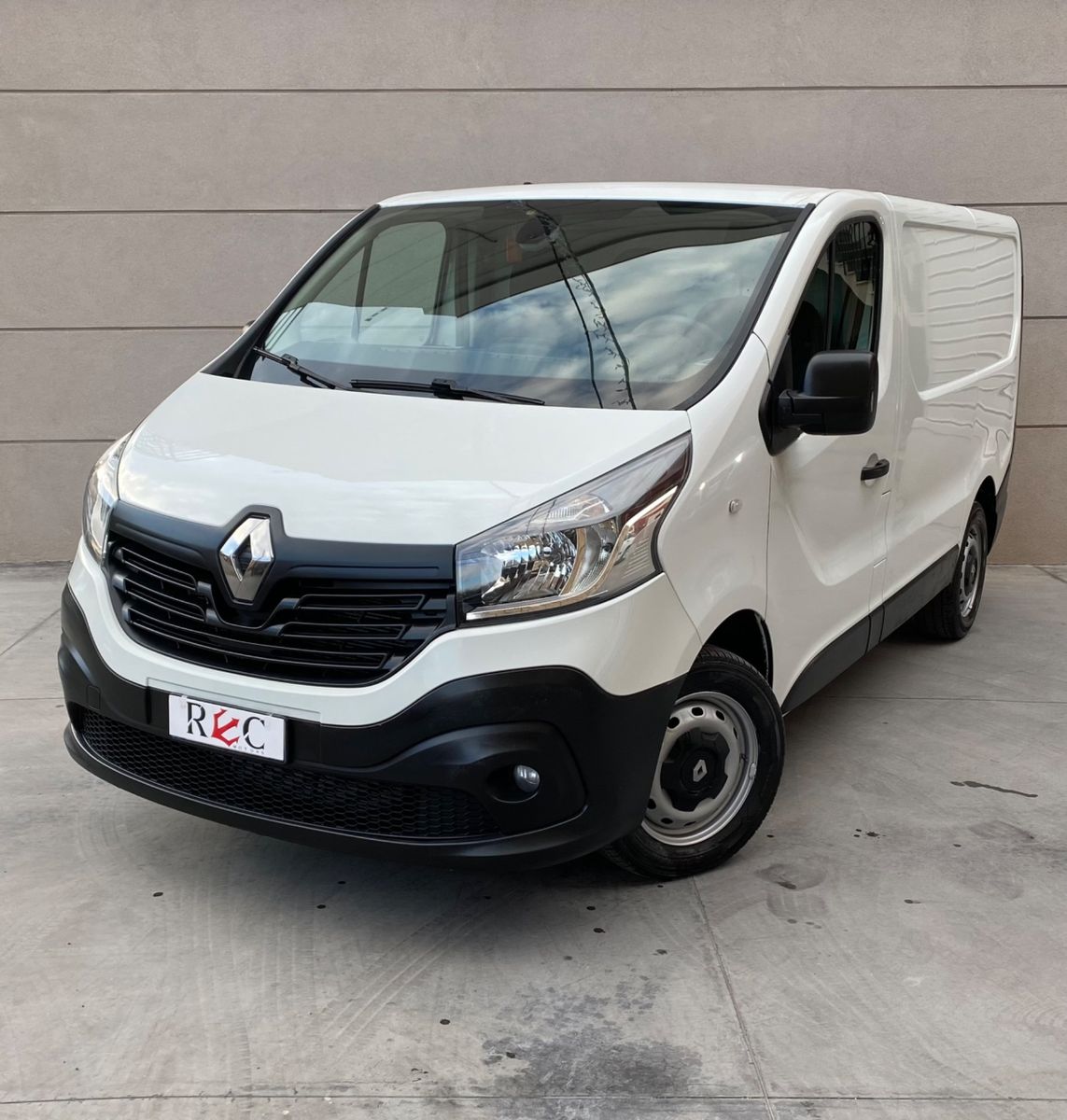Renault Trafic - 1