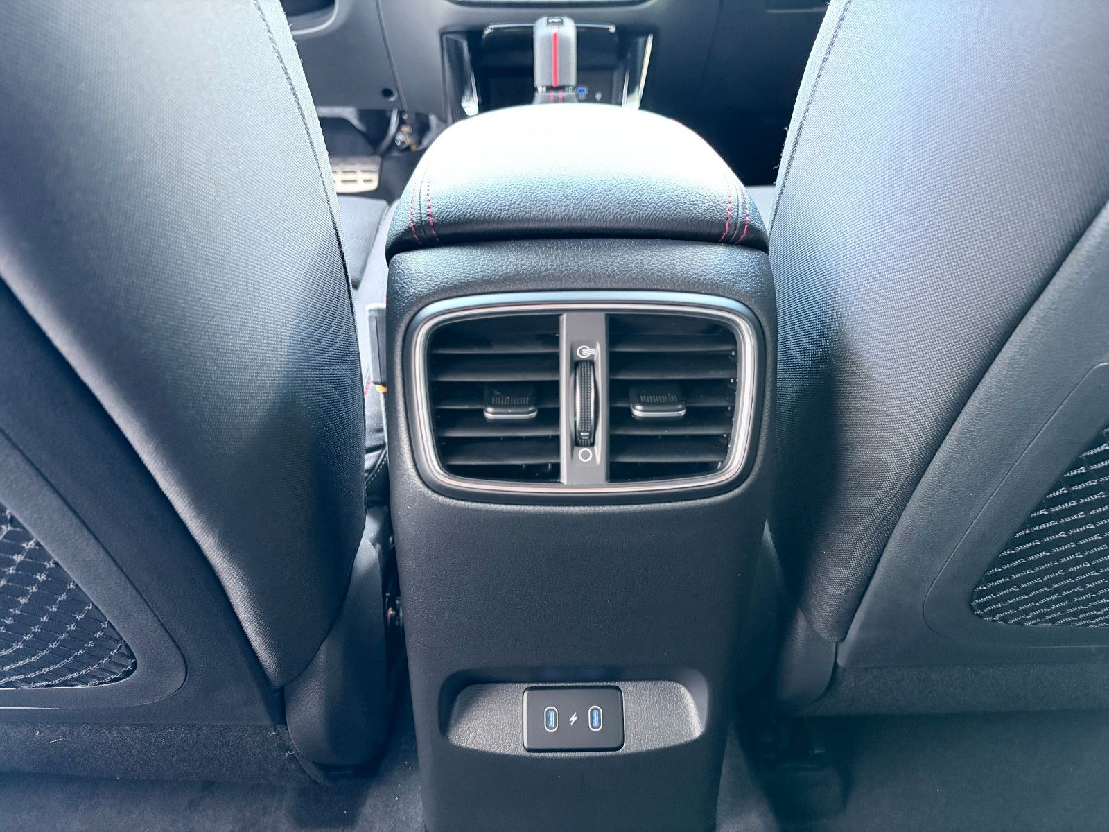 Fahrzeugabbildung Hyundai i30 1.6 T-GDI N Line Kamera,LED,Navi,Pano,SHZ,SD