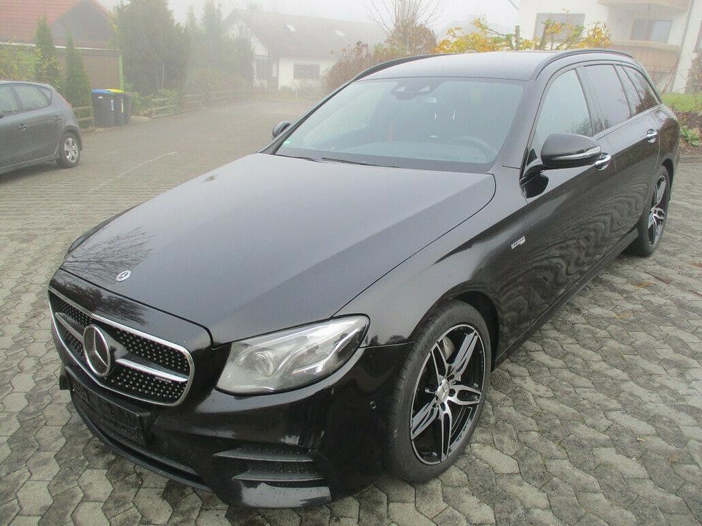 Mercedes-Benz E 43 AMG