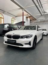 BMW 318i Advantage Touring *1.Hand*TÜV&Service NEU* - BMW aus 2021
