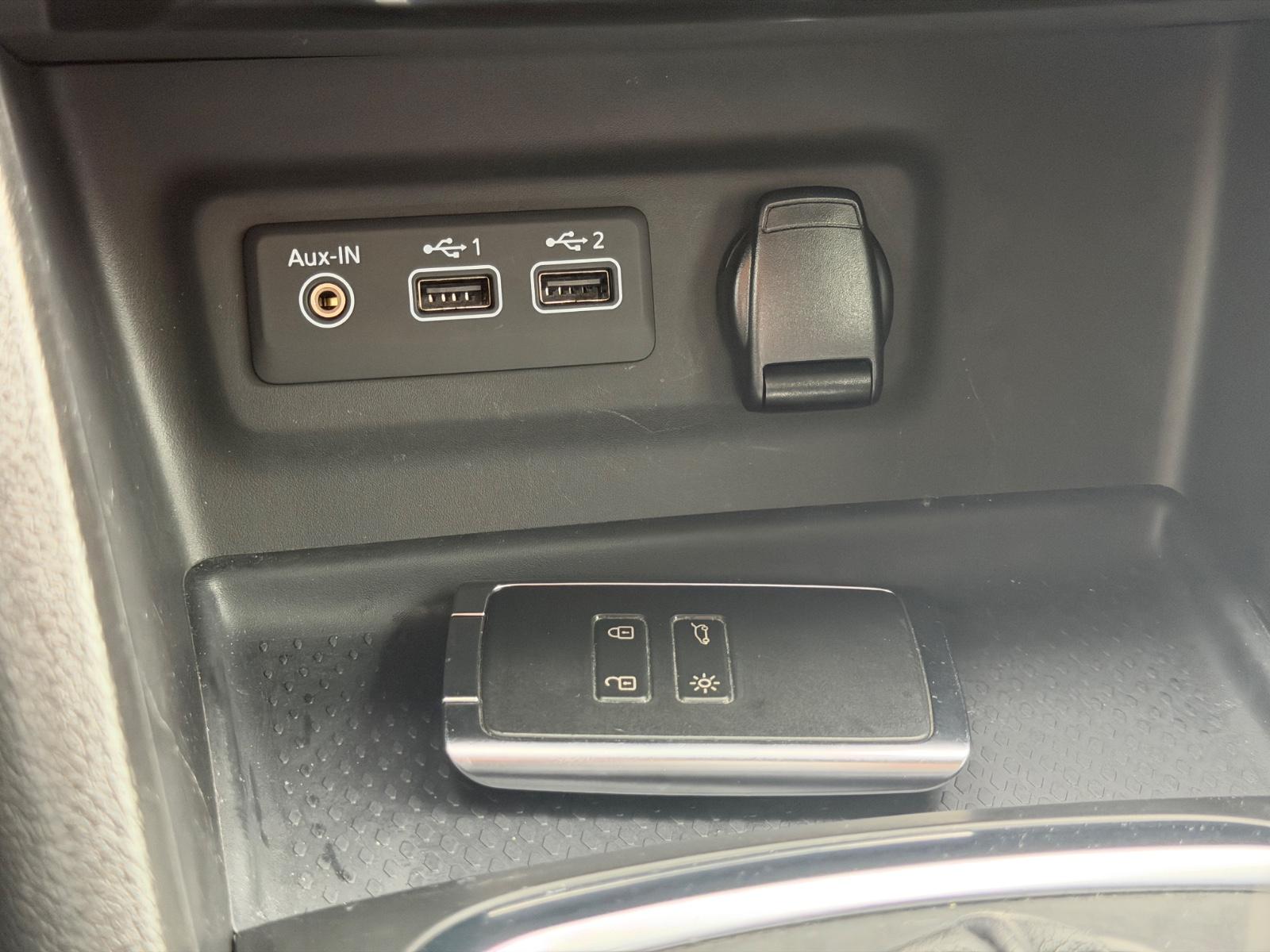 Renault Megane IV GT Automatik CarPlay Kamera AHK Spur