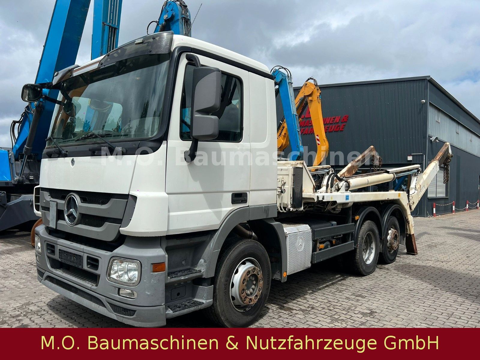Fahrzeugabbildung Mercedes-Benz Actros 2541/ AC / Euro 5/L+L Achse/Meiller AK 16