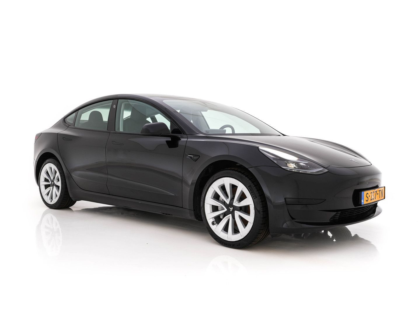 Tesla Model 3 Standard RWD Plus 60 kWh [3-Fase-11kW] {