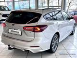 Ford Focus Turnier 1.0 EcoBoost ST-LINE X HUD AHK-kla - mit Benzin-Antrieb: Silber, Allwetterreifen