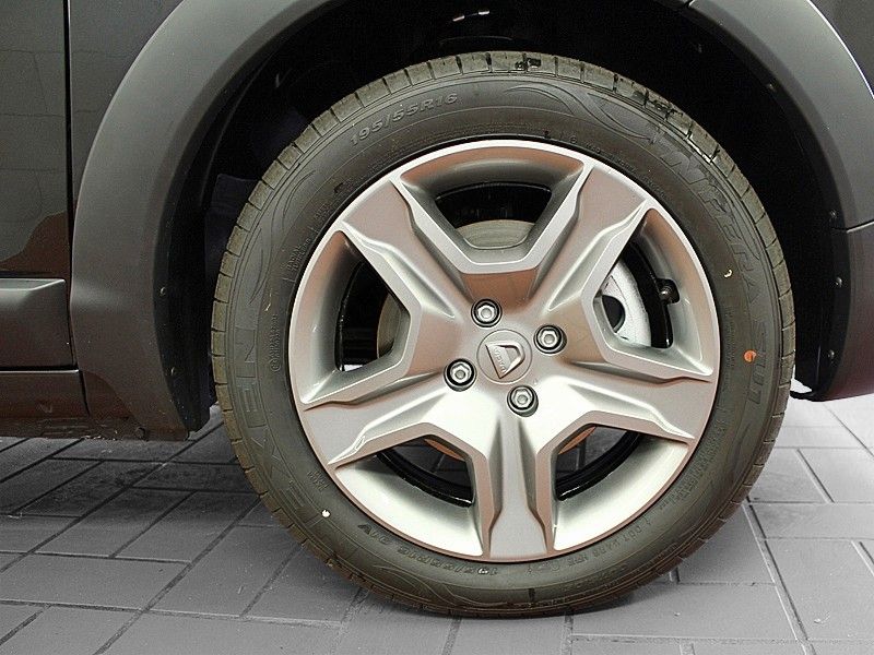 Fahrzeugabbildung Dacia Lodgy Blue dci115 Stepway*7-Sitzer*Navi*Sitzhzg*
