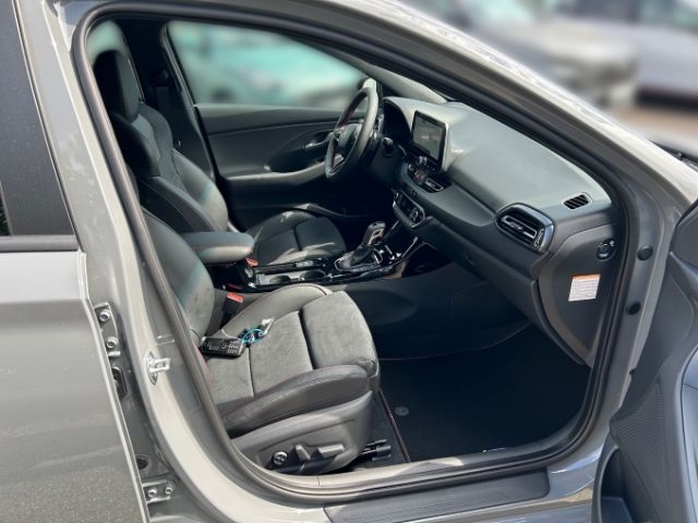 Fahrzeugabbildung Hyundai i30 FL Kombi MJ25 1.5 Benzin Turbo 7-DCT (48V) N