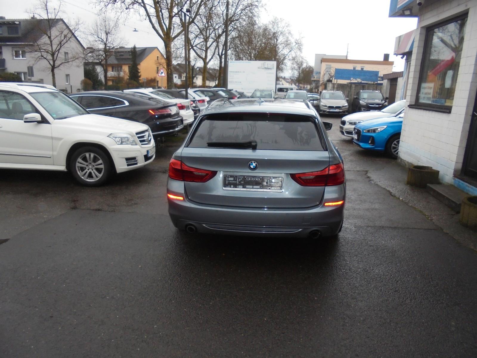 BMW 530 dtouring xDrive Sport Line"NAVI-XENON-LEDER"