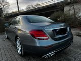 Mercedes-Benz E 220 d Autom. - - Mercedes-Benz E 220 in Oberhausen