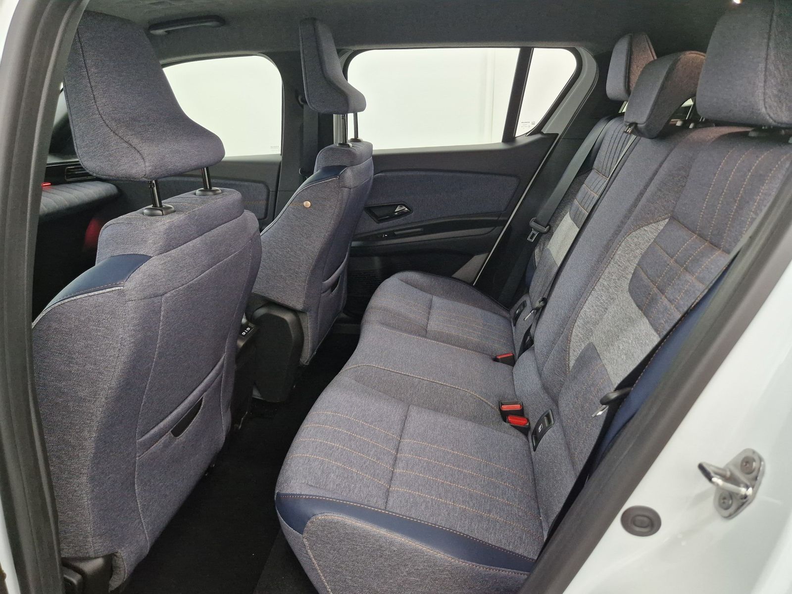 RENAULT R 4 E-Tech Techno 150 Comfort Range – Bild 9