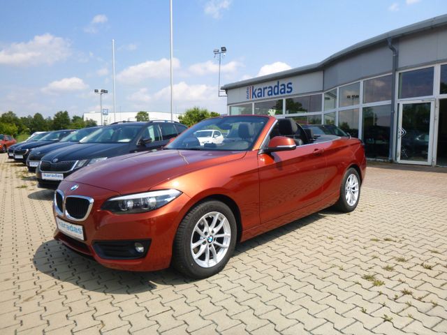 BMW 218i Cabrio >NAV/AHK/Teil-Leder/LED/SHZ/PDC<