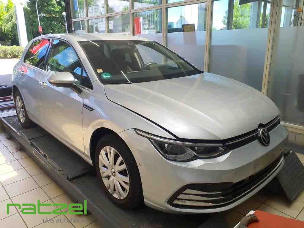 Fahrzeugabbildung Volkswagen Golf VIII Style 1.5 TSI Navi+ Digitales Cockpit