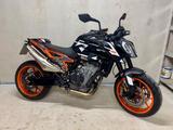 KTM Duke 890 GP - KTM 890 DUKE GP