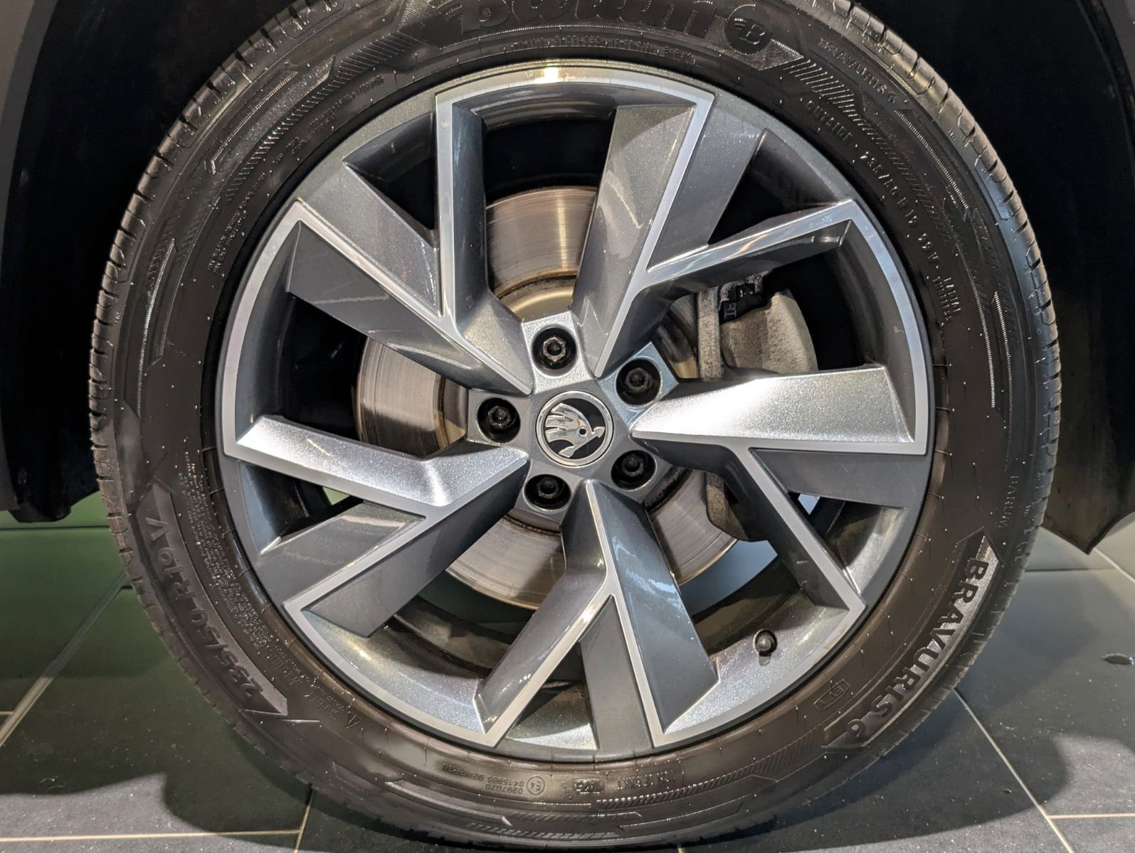 Skoda Kodiaq 2.0 TDI 4x4 DSG Sportline 1.Hand foto 13