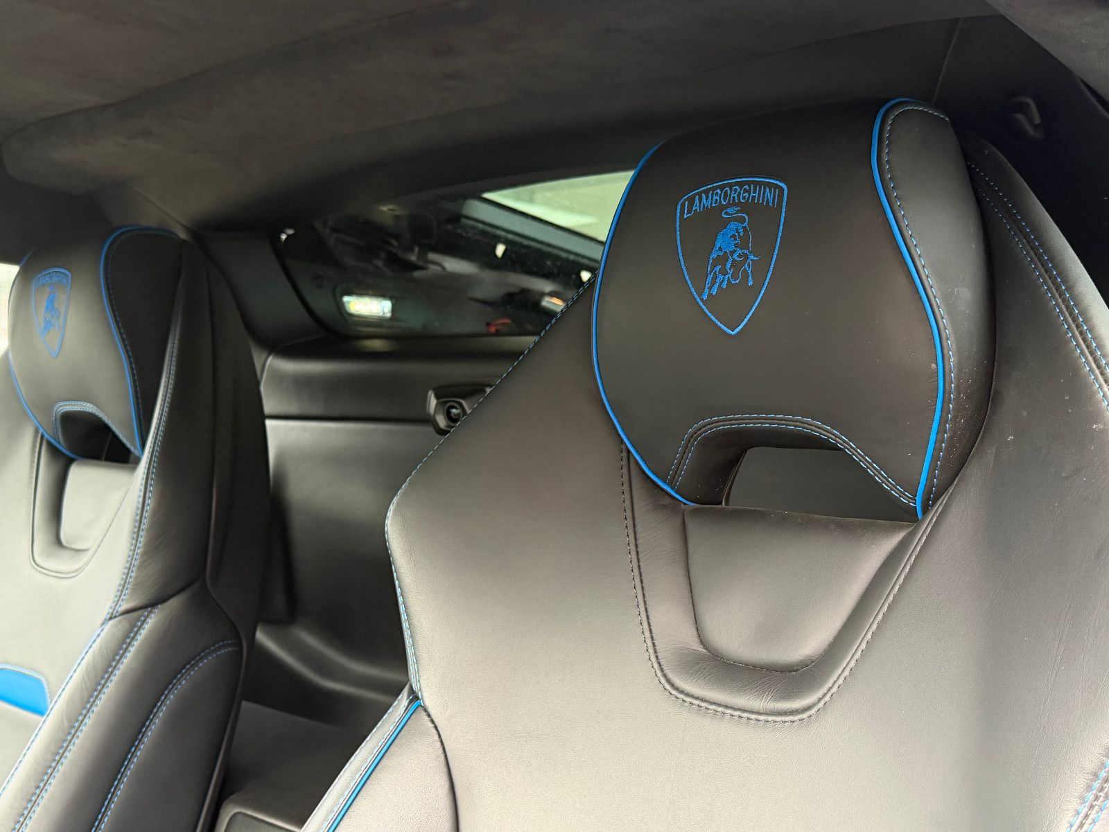Fahrzeugabbildung Lamborghini Huracán EVO V10 /LIFT/SENSONUM/KAMERA/ACC
