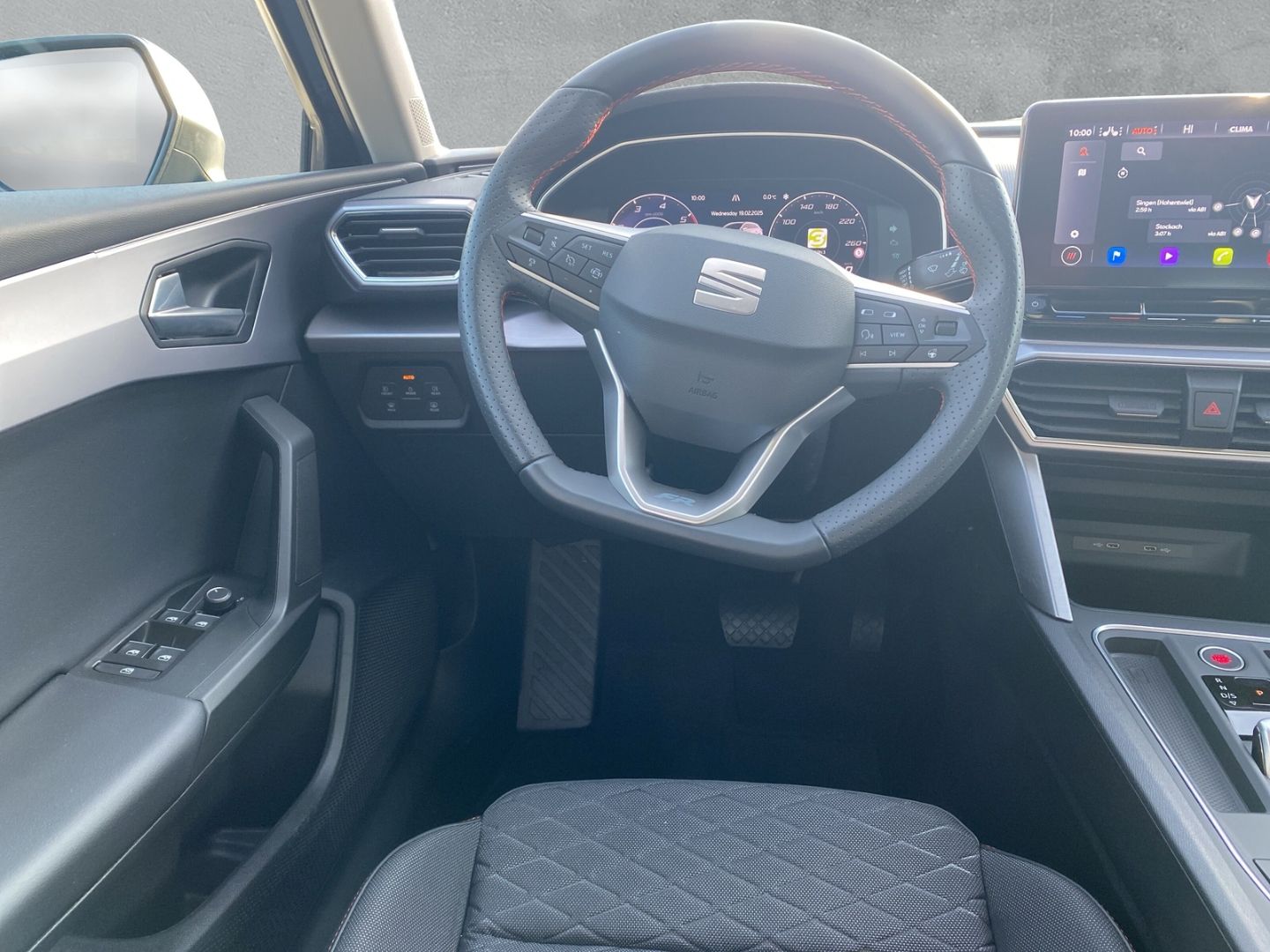 Fahrzeugabbildung SEAT Leon Sportstourer FR 2.0 TDI EU6d Navi digitales