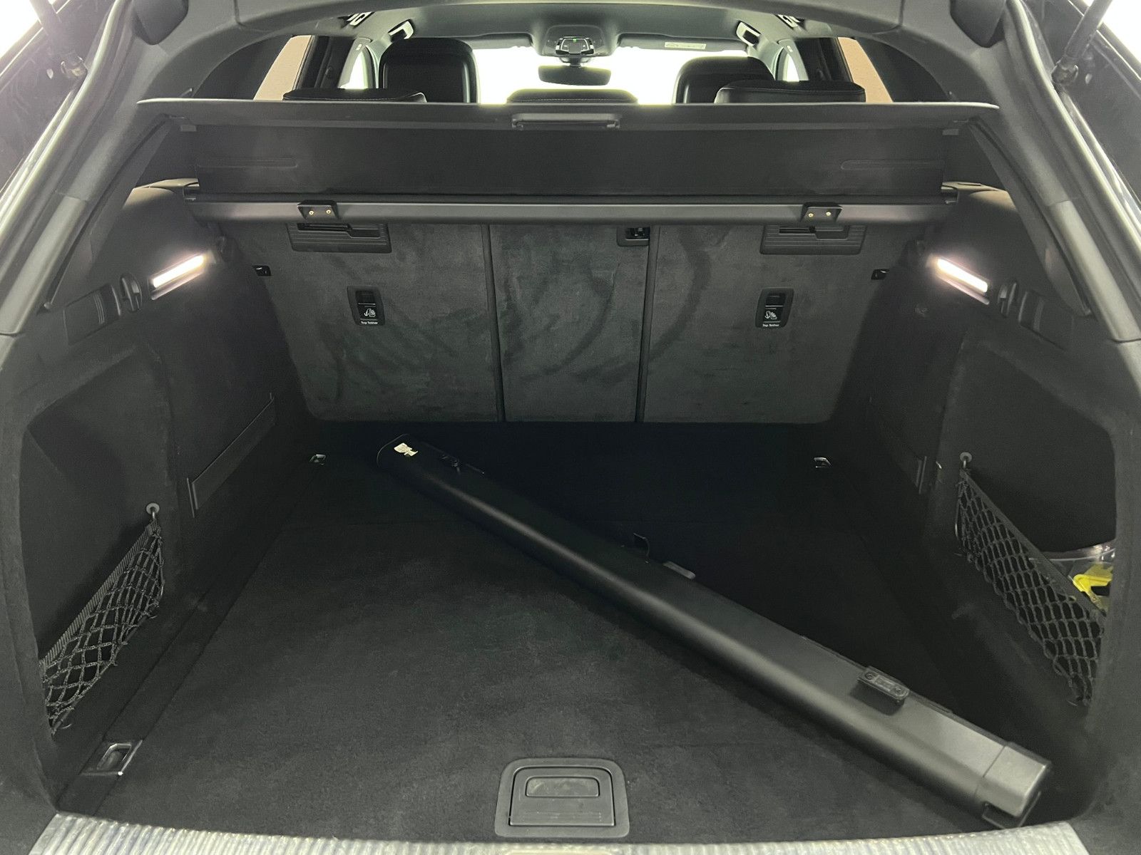 Fahrzeugabbildung Audi A4 Avant S-LINE SPORT PLUS/MASSAGE/MATRIX/VIRCO