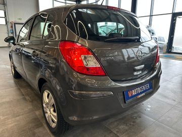 Opel Corsa D Selective *Klimaanlage*