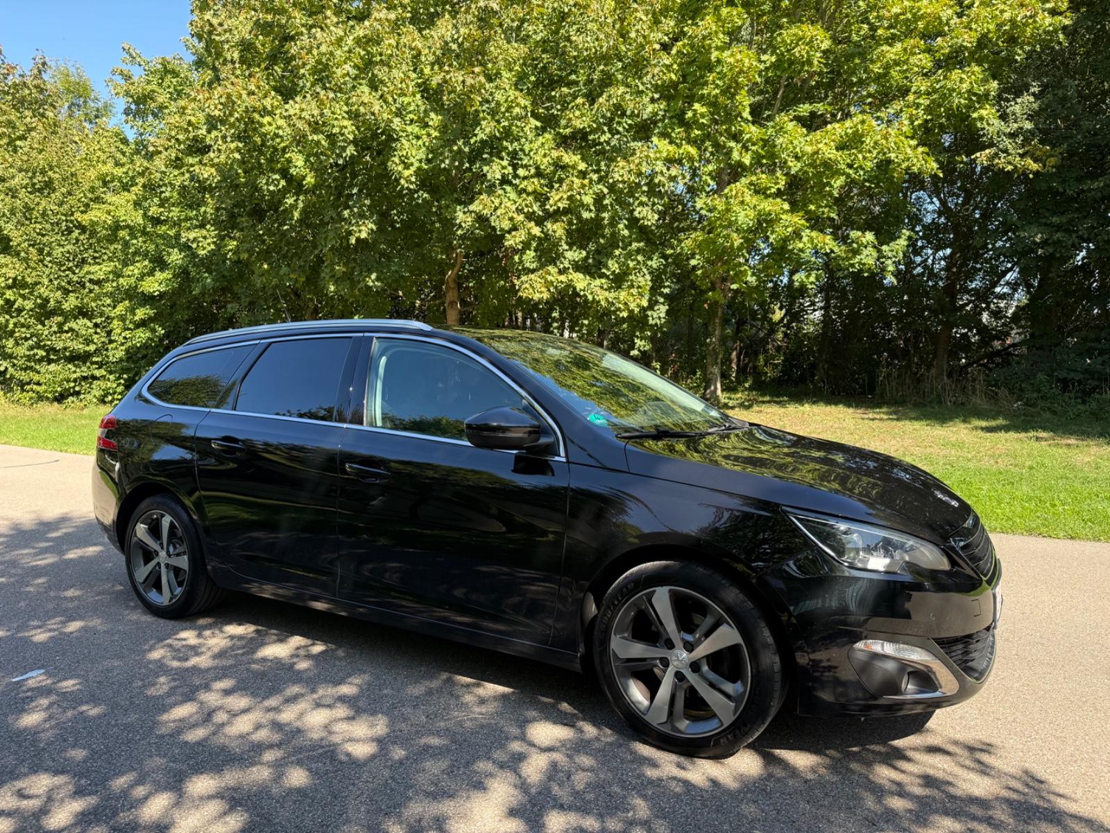 Peugeot 308 2015 — photo 7