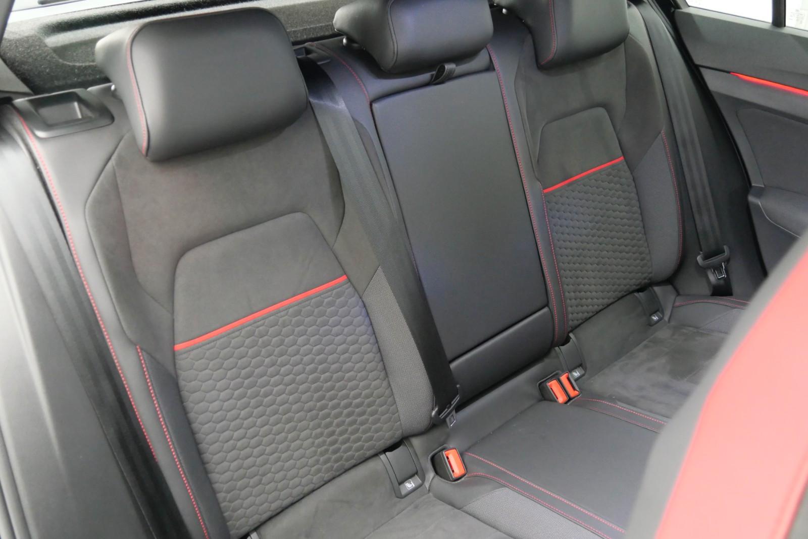 Volkswagen Golf VIII GTI Clubsport ACC KAMERA LED PDC