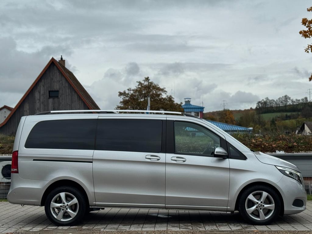 Mercedes-Benz V 220
