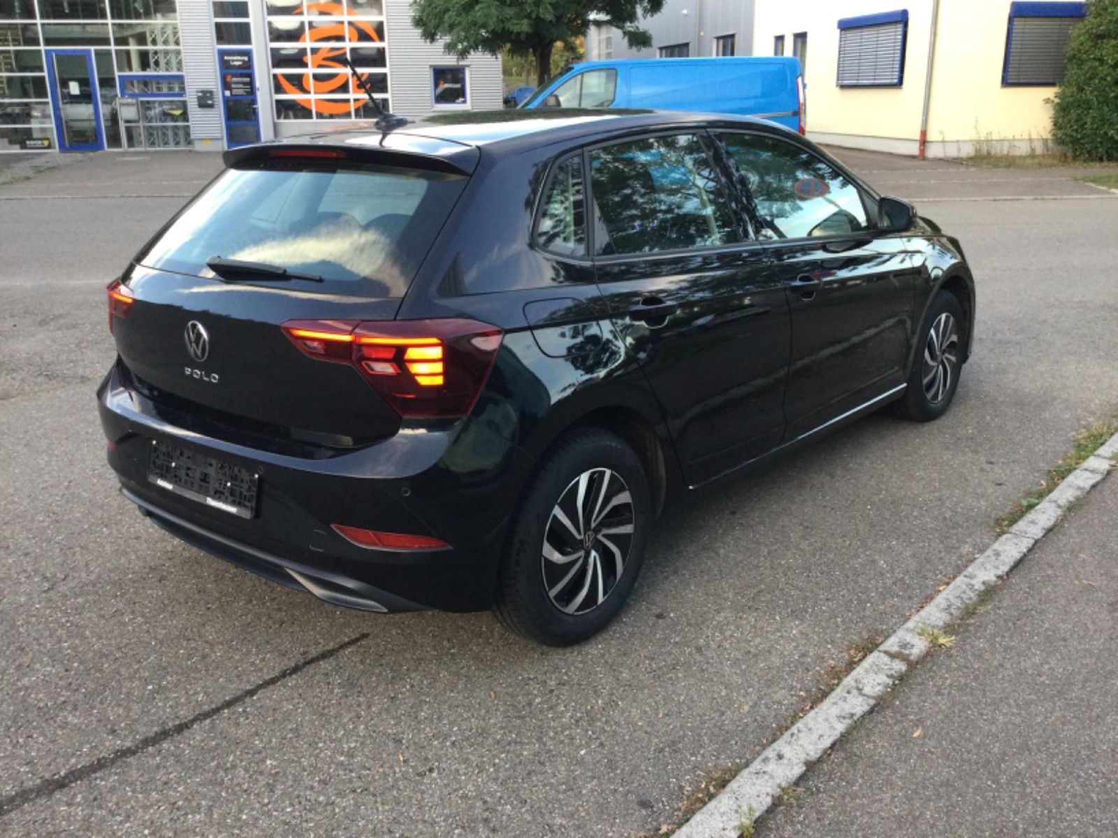Volkswagen Volkswagen Polo VI Life Automatik