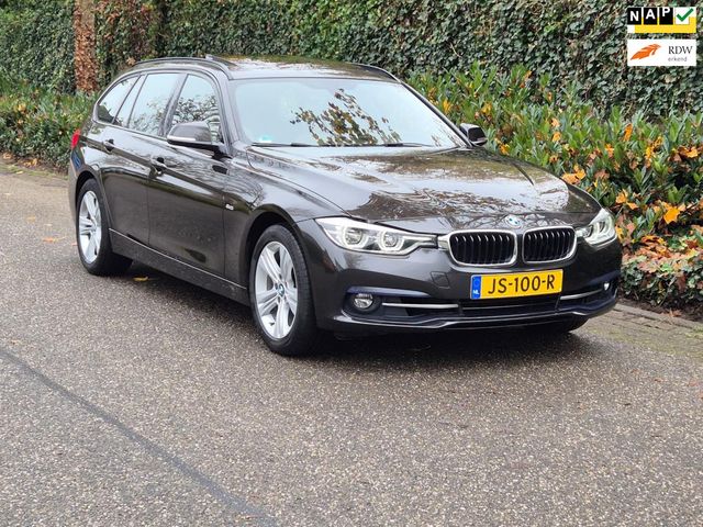 BMW 3-serie Touring 320i Sport Navi Pro Panorama Tre