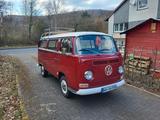 Volkswagen T2 A De Luxe Bus