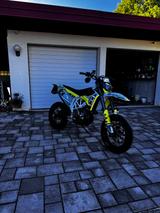 Husqvarna 701 Supermoto  - HUSQVARNA 701 SUPERMOTO